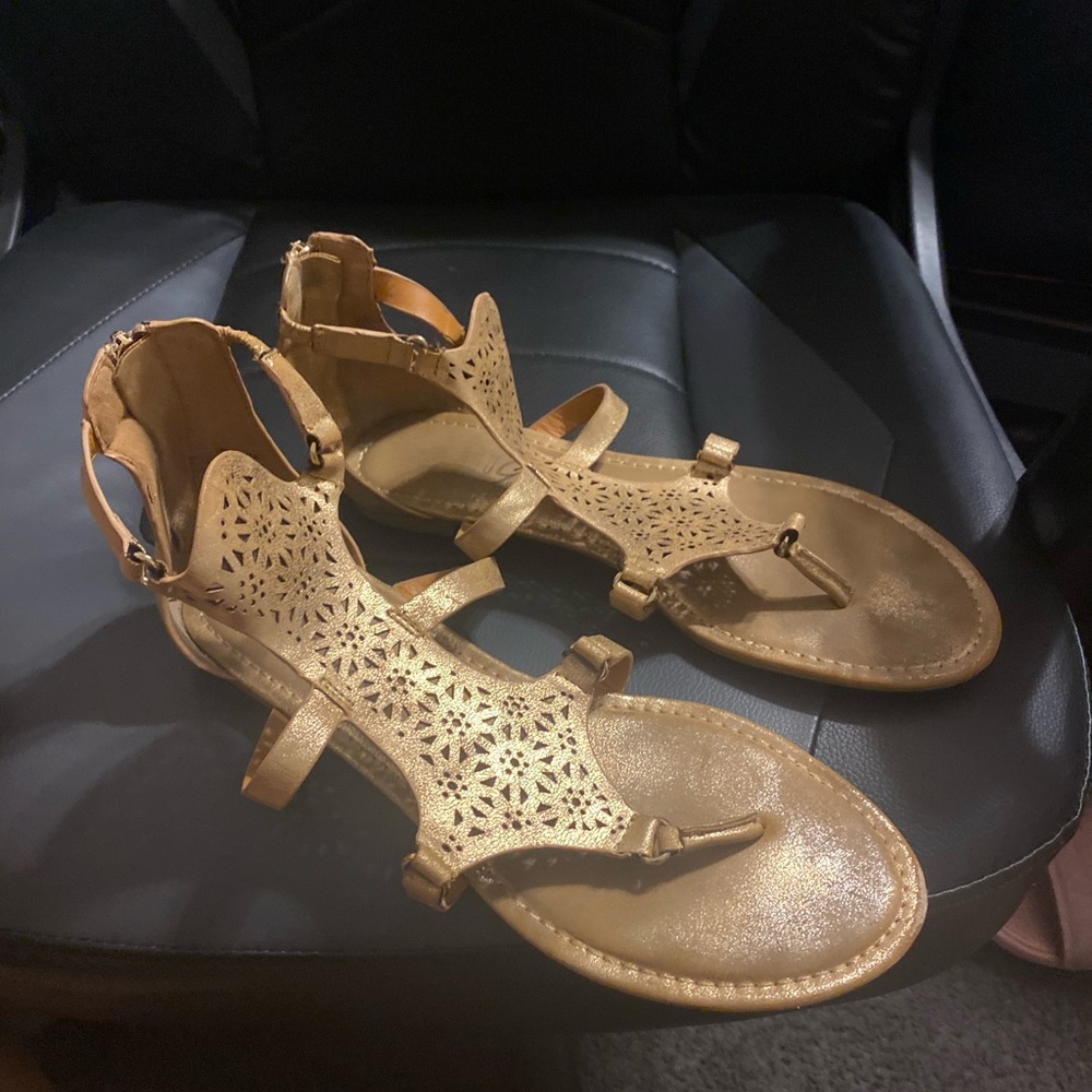 Sandals - Picture 4 of 6